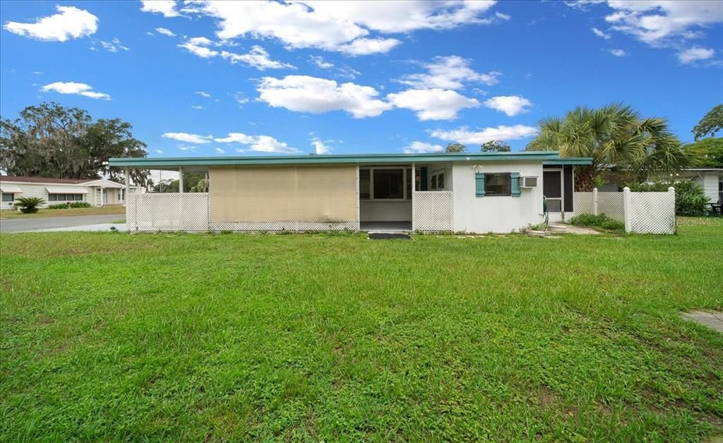 На продажу: $129,900 (2 спален, 2 ванн, 1284 Квадратных фут)