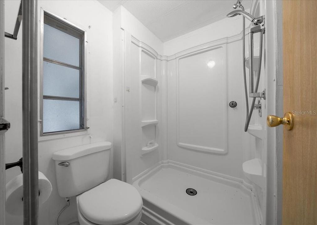 На продажу: $129,900 (2 спален, 2 ванн, 1284 Квадратных фут)