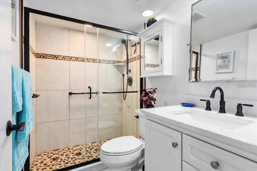 В аренду: $2,250 (2 спален, 2 ванн, 1330 Квадратных фут)