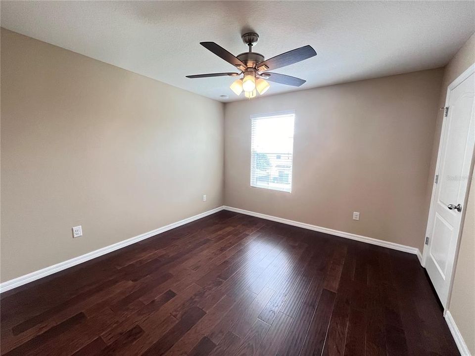 For Rent: $3,100 (5 beds, 3 baths, 2700 Square Feet)