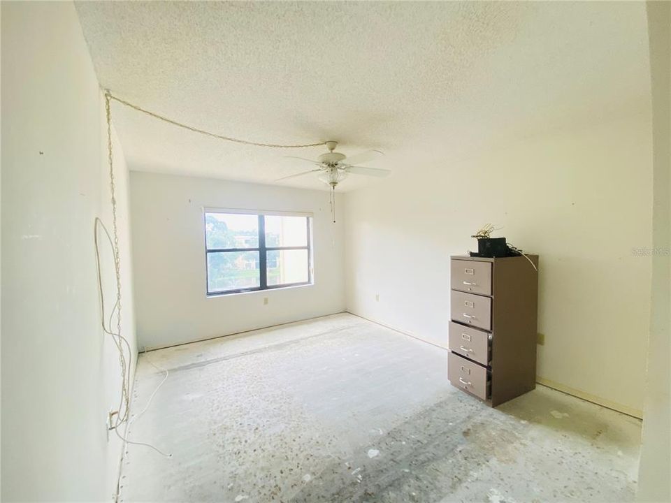 En Venta: $90,000 (2 camas, 2 baños, 1001 Pies cuadrados)