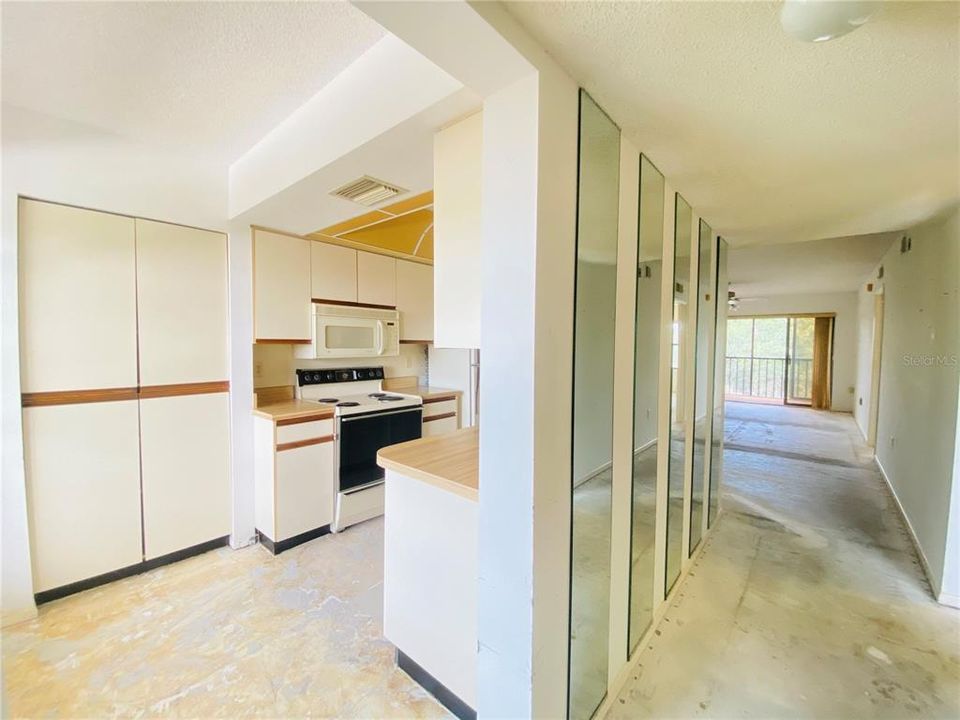En Venta: $90,000 (2 camas, 2 baños, 1001 Pies cuadrados)