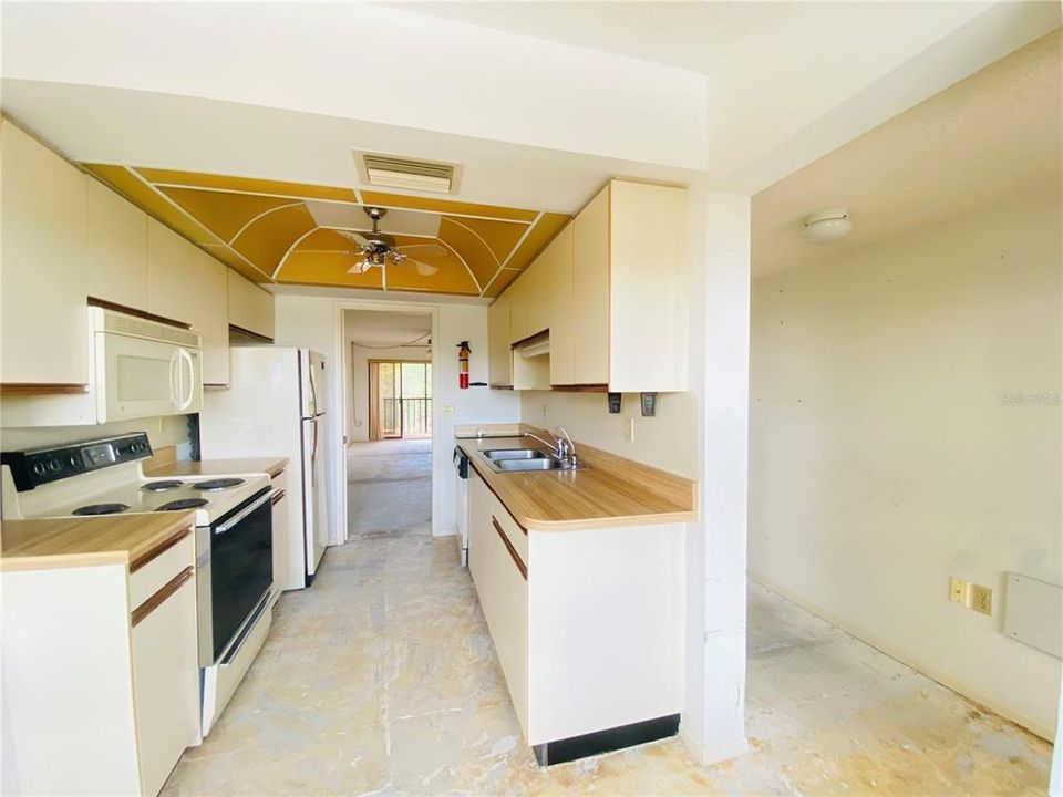En Venta: $90,000 (2 camas, 2 baños, 1001 Pies cuadrados)