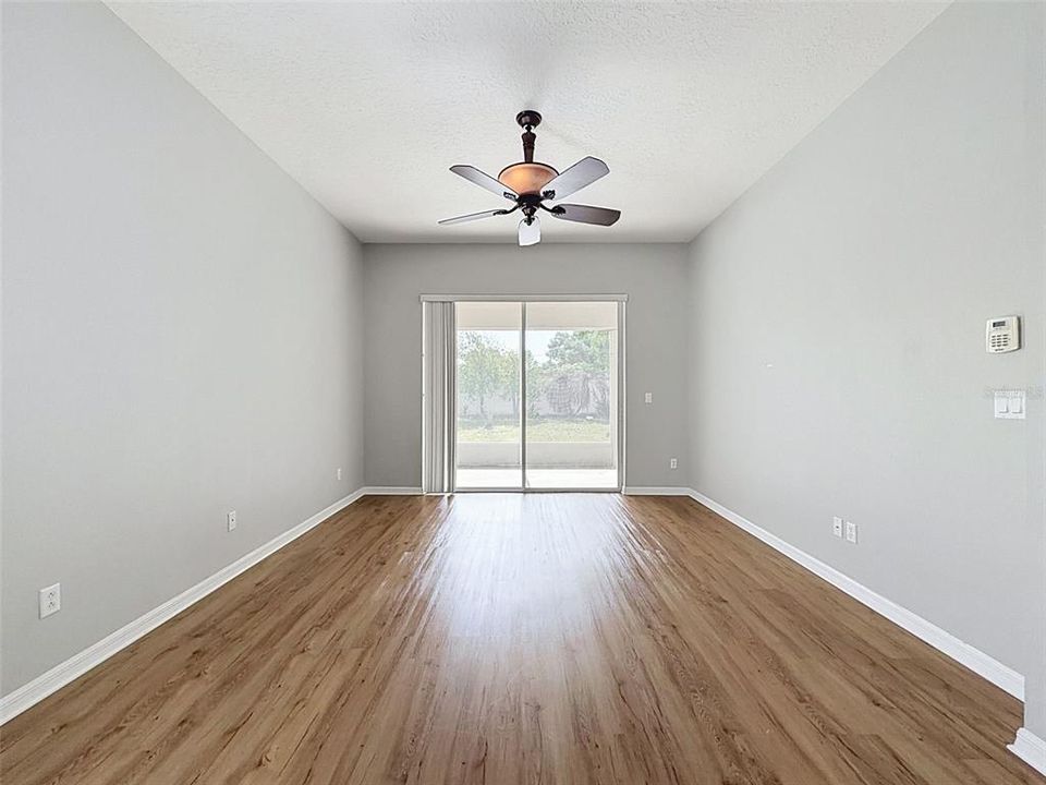 En Venta: $425,000 (4 camas, 3 baños, 2185 Pies cuadrados)