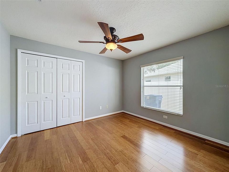 En Venta: $425,000 (4 camas, 3 baños, 2185 Pies cuadrados)