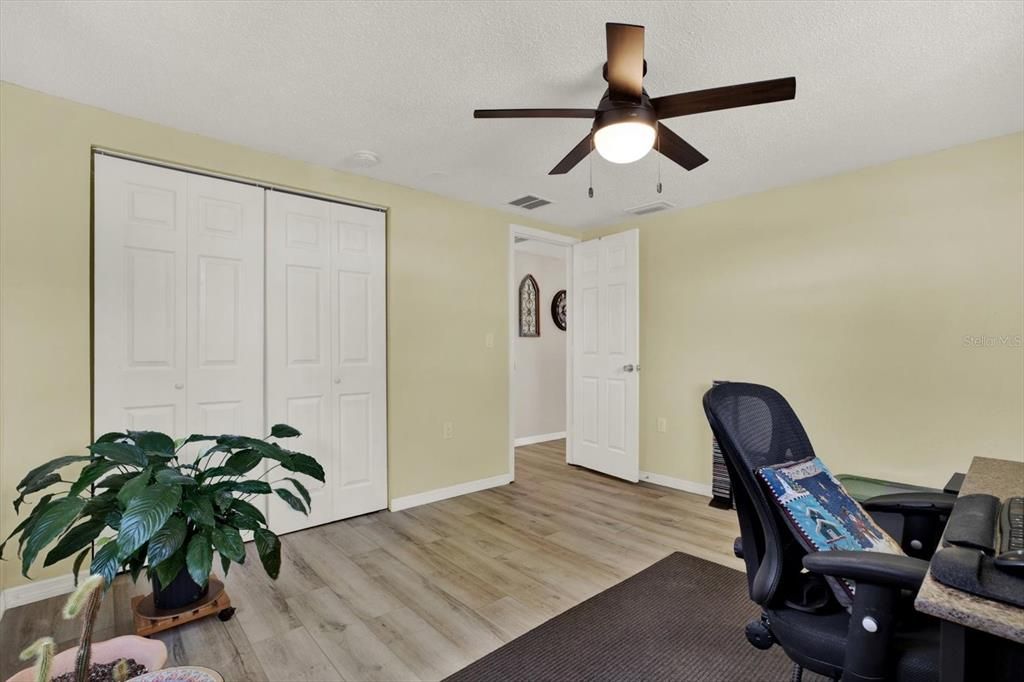 For Sale: $309,000 (2 beds, 3 baths, 1399 Square Feet)