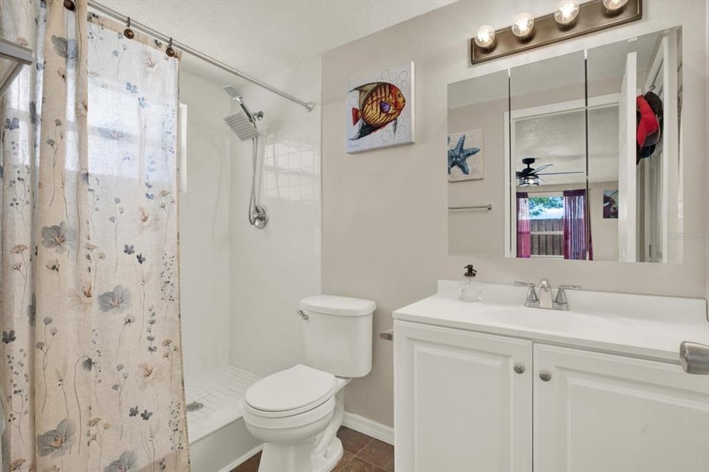 For Sale: $309,000 (2 beds, 3 baths, 1399 Square Feet)