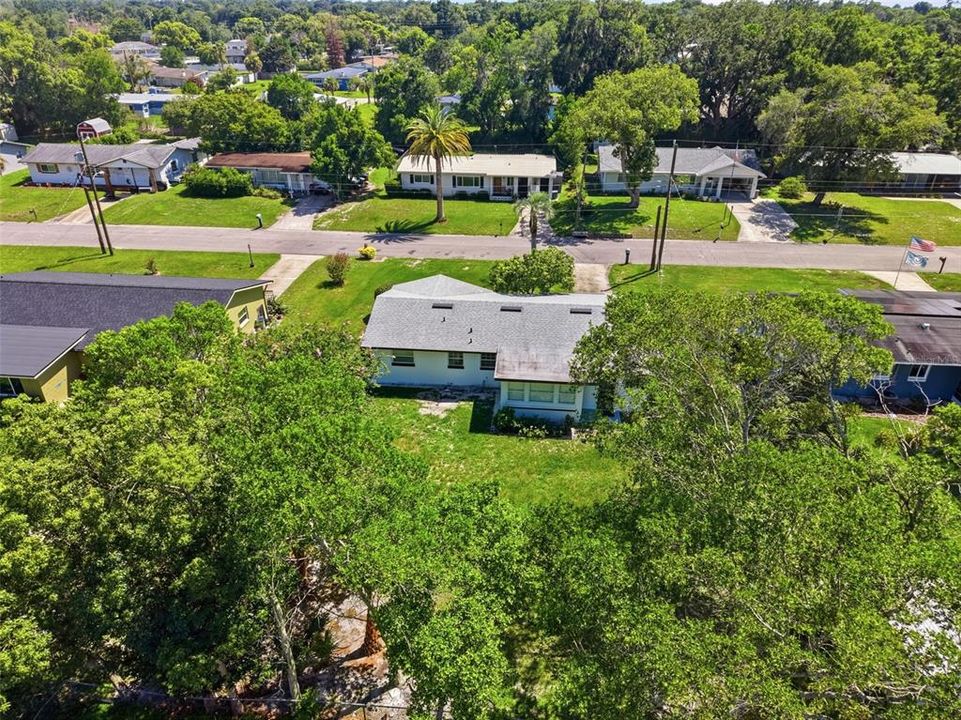 For Sale: $289,900 (2 beds, 1 baths, 1114 Square Feet)