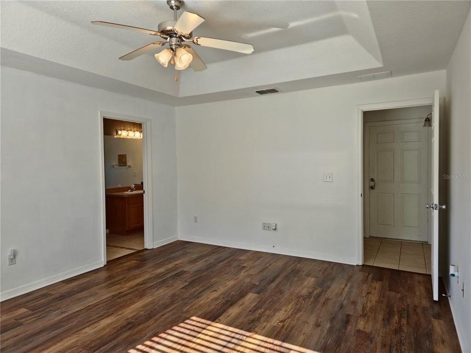 En Venta: $239,000 (3 camas, 2 baños, 1461 Pies cuadrados)