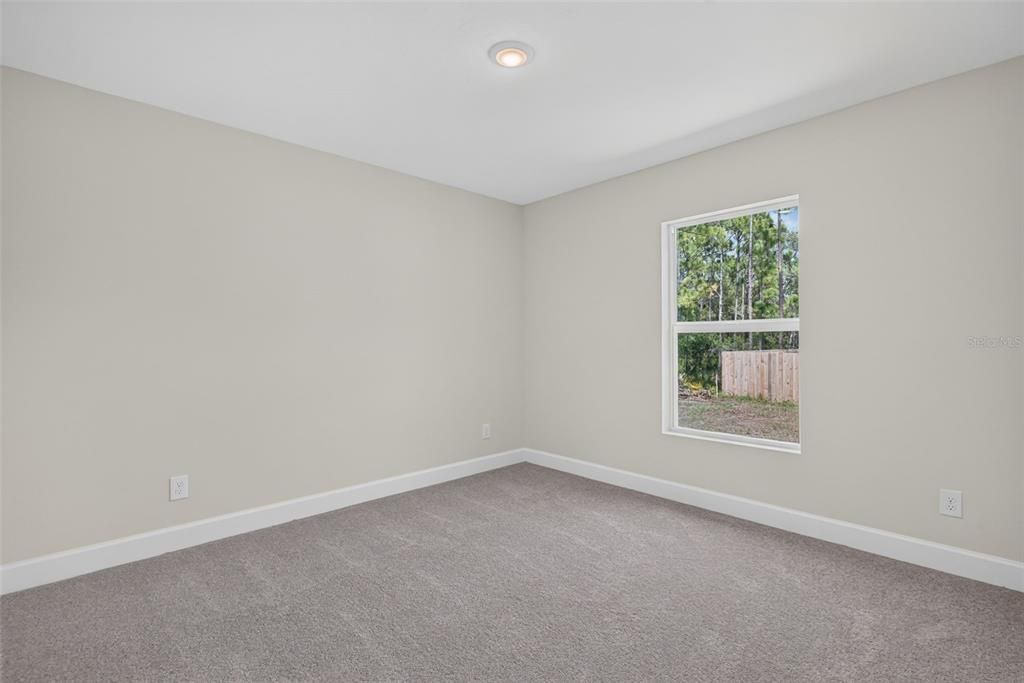 For Sale: $284,900 (3 beds, 2 baths, 1333 Square Feet)