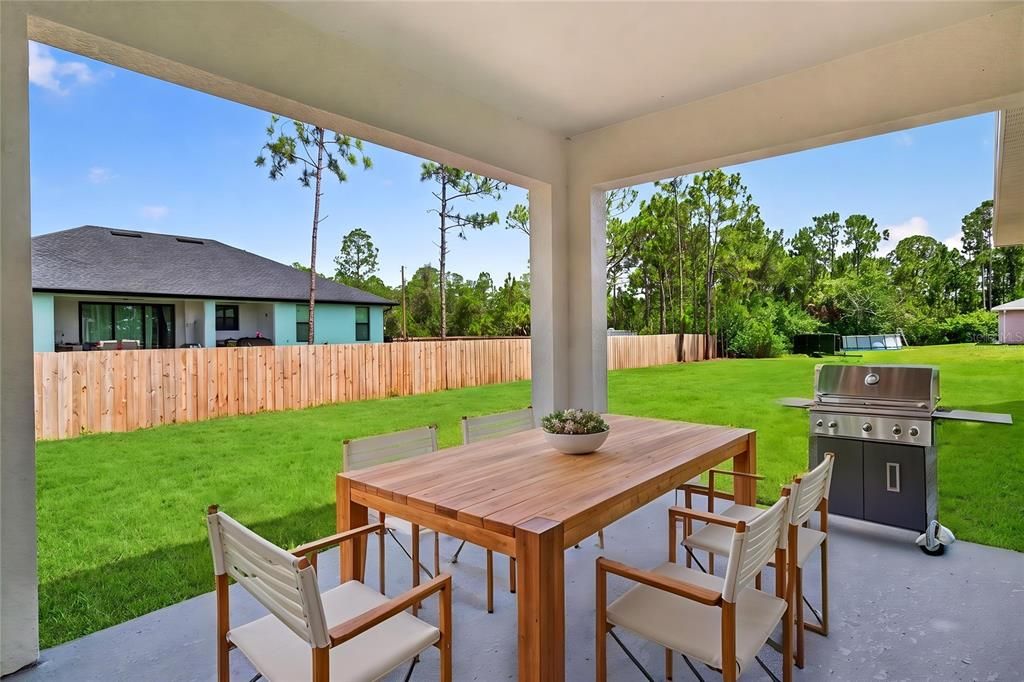For Sale: $284,900 (3 beds, 2 baths, 1333 Square Feet)