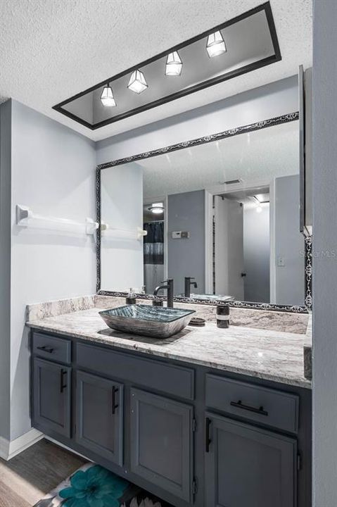 For Sale: $189,500 (2 beds, 2 baths, 1219 Square Feet)