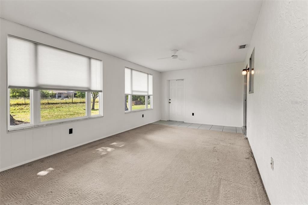 En Venta: $214,900 (2 camas, 2 baños, 1272 Pies cuadrados)