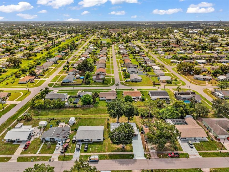 En Venta: $214,900 (2 camas, 2 baños, 1272 Pies cuadrados)