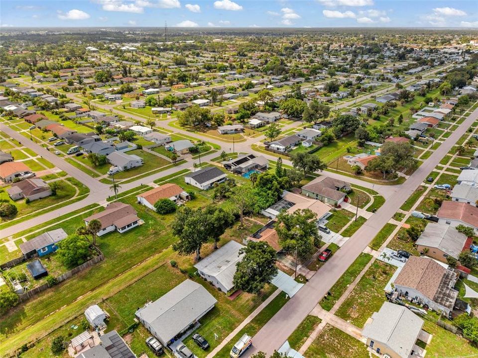 En Venta: $214,900 (2 camas, 2 baños, 1272 Pies cuadrados)