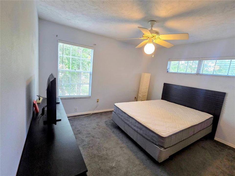 For Rent: $2,600 (3 beds, 2 baths, 2829 Square Feet)
