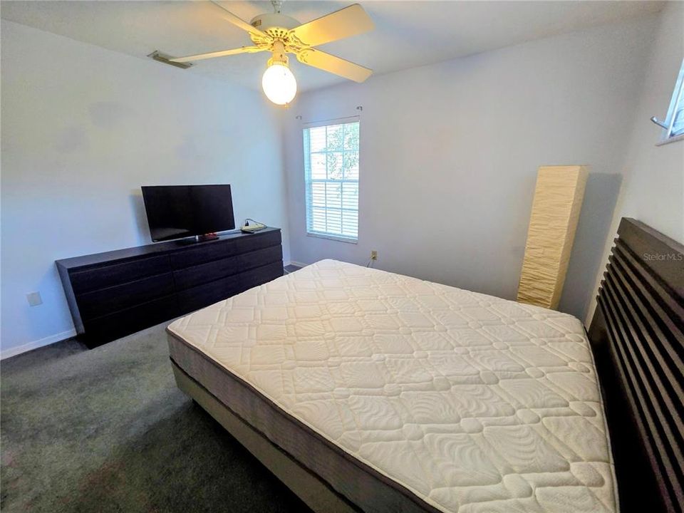 For Rent: $2,600 (3 beds, 2 baths, 2829 Square Feet)