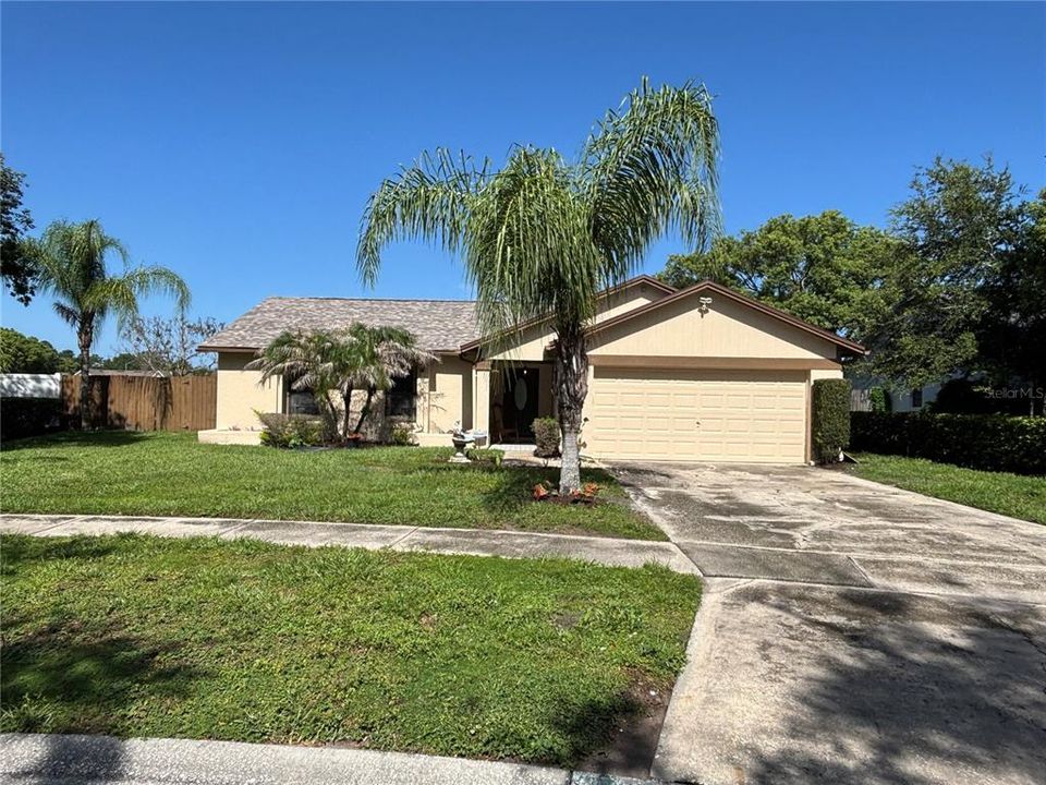 Active With Contract: $350,000 (3 beds, 2 baths, 1246 Square Feet)