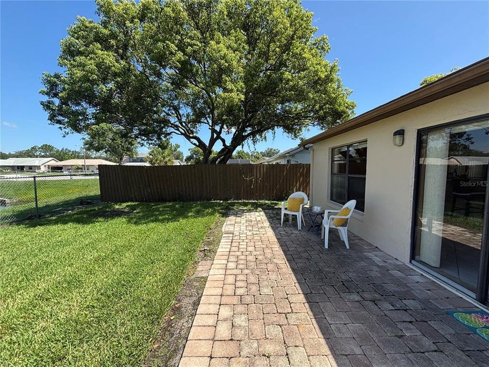 Active With Contract: $350,000 (3 beds, 2 baths, 1246 Square Feet)
