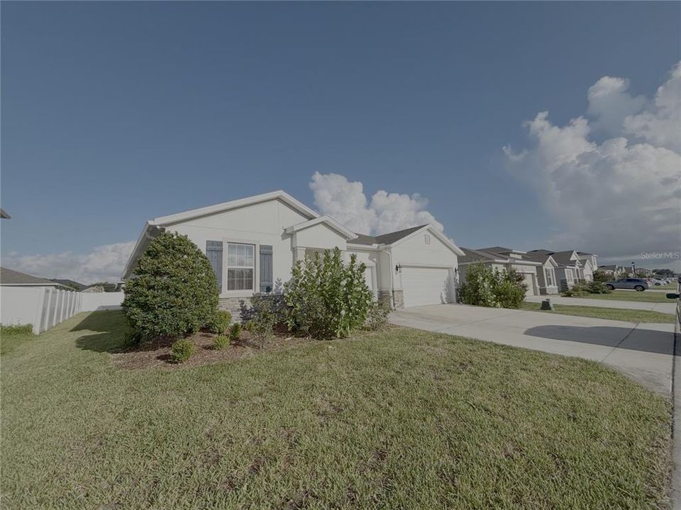 For Rent: $2,395 (4 beds, 3 baths, 2843 Square Feet)