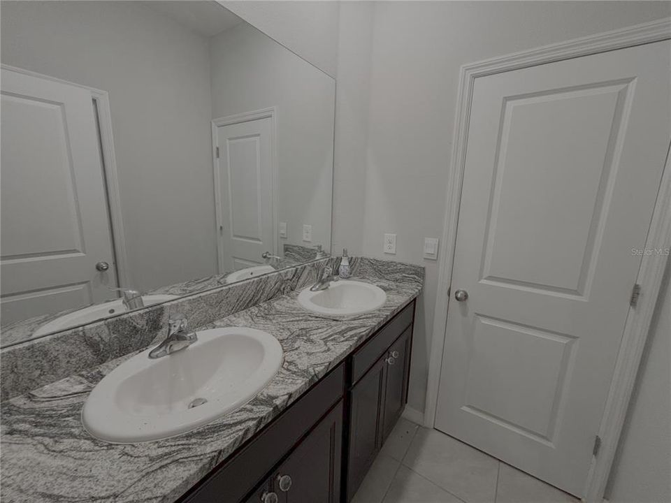 For Rent: $2,395 (4 beds, 3 baths, 2843 Square Feet)
