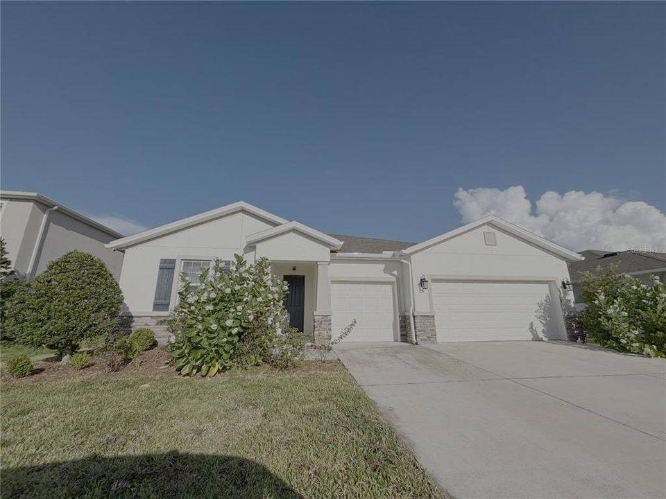 For Rent: $2,395 (4 beds, 3 baths, 2843 Square Feet)