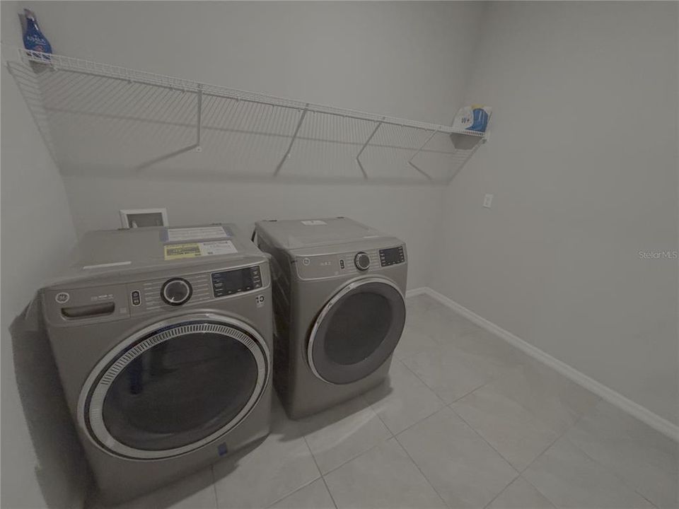 For Rent: $2,395 (4 beds, 3 baths, 2843 Square Feet)