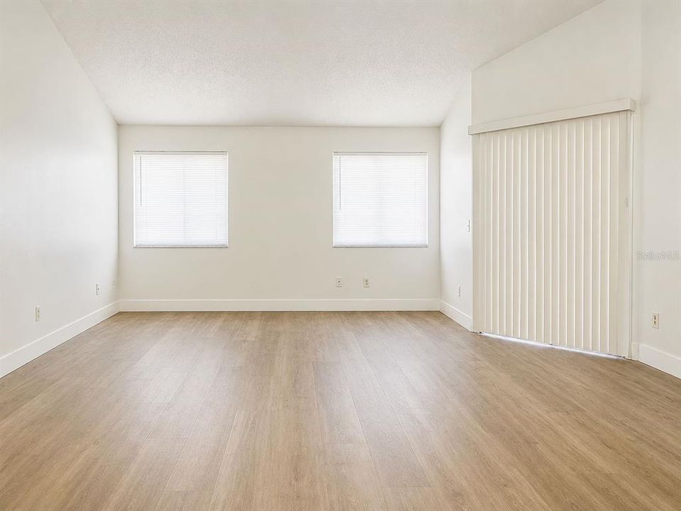 For Sale: $324,000 (3 beds, 2 baths, 1420 Square Feet)