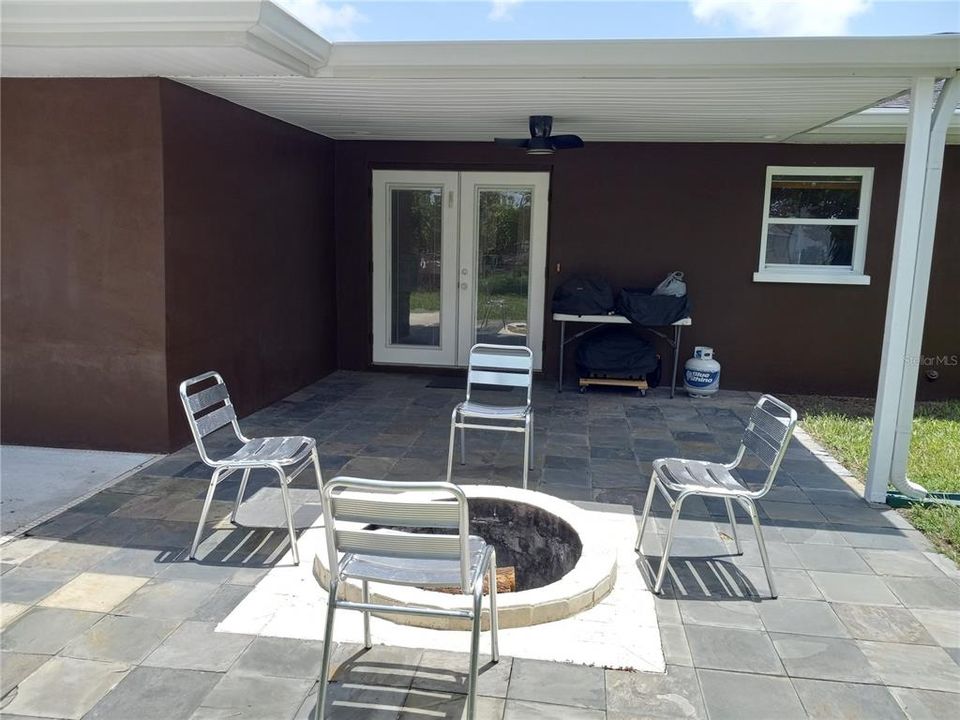En Venta: $387,500 (2 camas, 2 baños, 1432 Pies cuadrados)