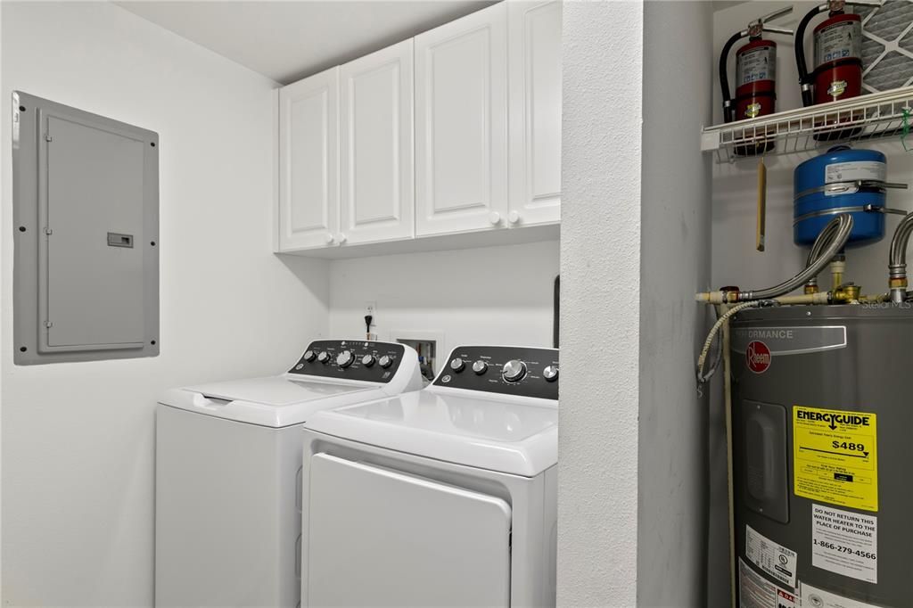 En Venta: $420,000 (3 camas, 2 baños, 1800 Pies cuadrados)