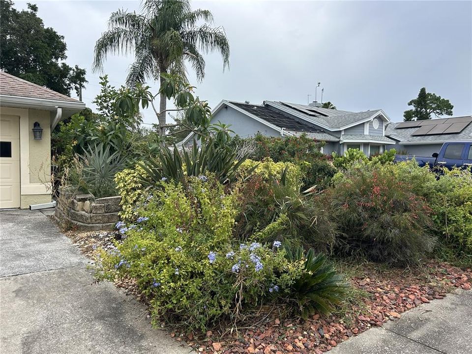 For Sale: $455,000 (3 beds, 2 baths, 2125 Square Feet)