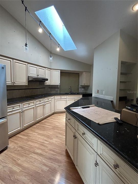 For Sale: $455,000 (3 beds, 2 baths, 2125 Square Feet)