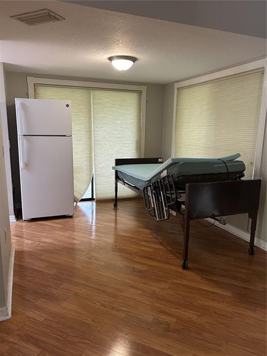 For Sale: $455,000 (3 beds, 2 baths, 2125 Square Feet)