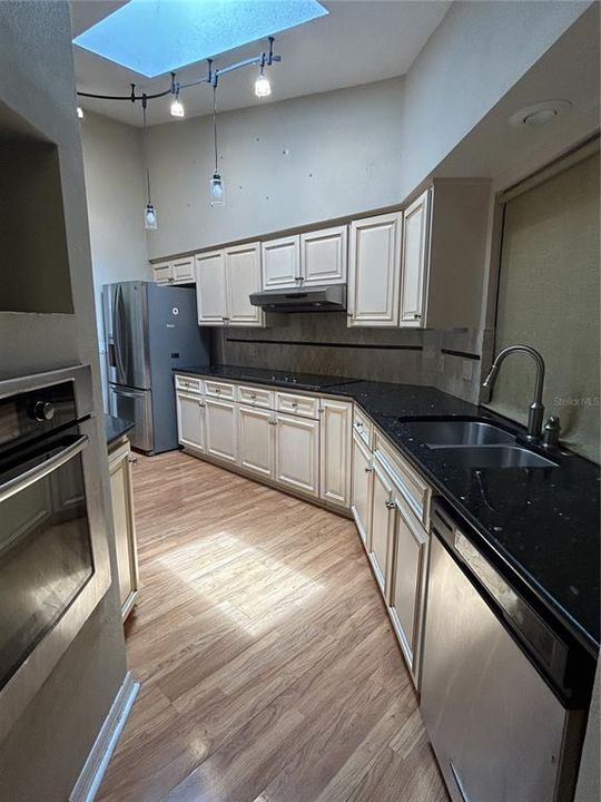 For Sale: $455,000 (3 beds, 2 baths, 2125 Square Feet)