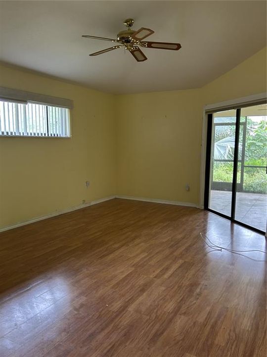 For Sale: $455,000 (3 beds, 2 baths, 2125 Square Feet)