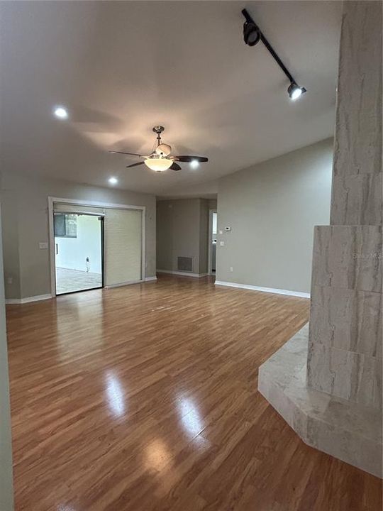 For Sale: $455,000 (3 beds, 2 baths, 2125 Square Feet)