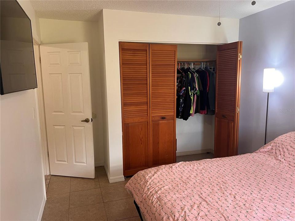 На продажу: $279,900 (2 спален, 2 ванн, 1263 Квадратных фут)