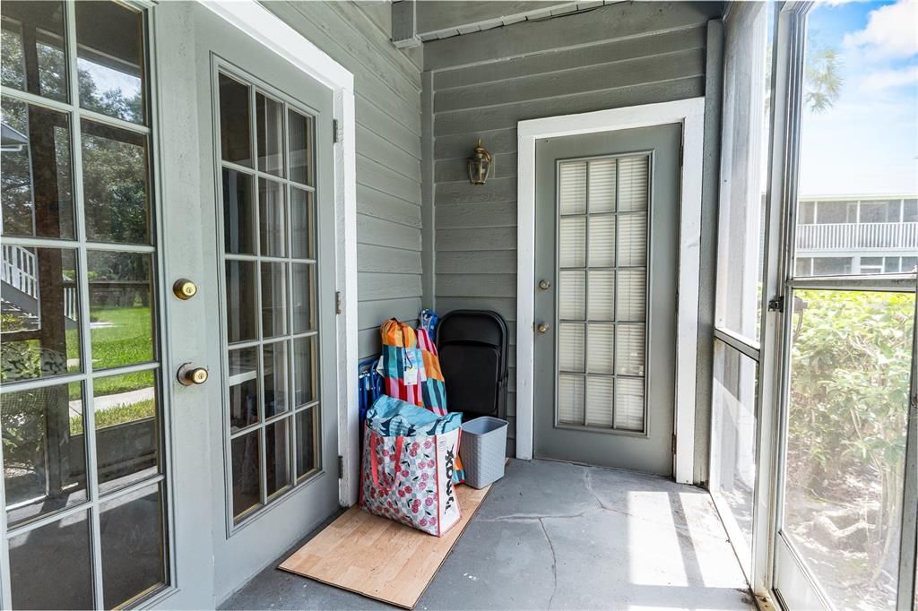 For Sale: $145,000 (2 beds, 1 baths, 1060 Square Feet)