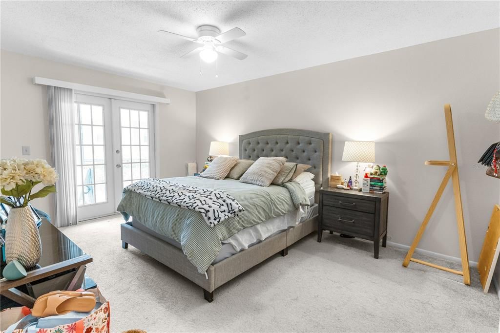 For Sale: $145,000 (2 beds, 1 baths, 1060 Square Feet)