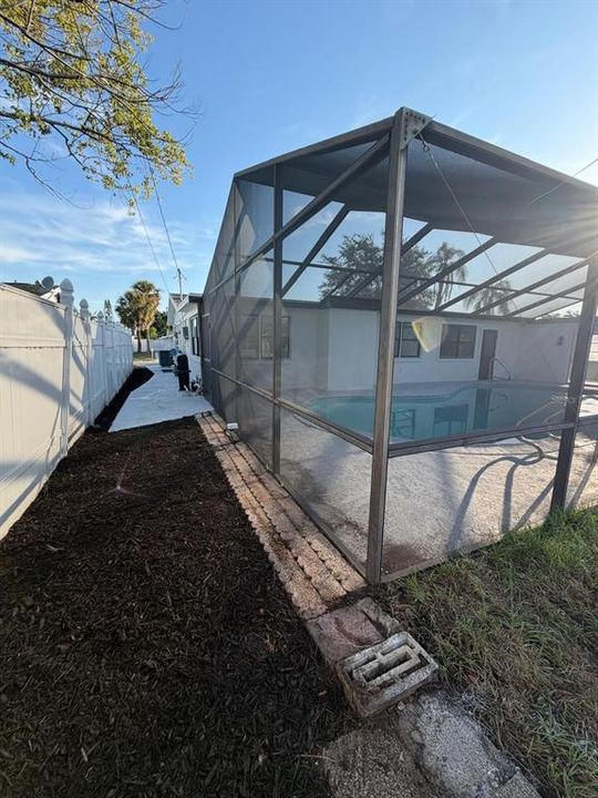 Activo con contrato: $399,990 (4 camas, 3 baños, 2002 Pies cuadrados)