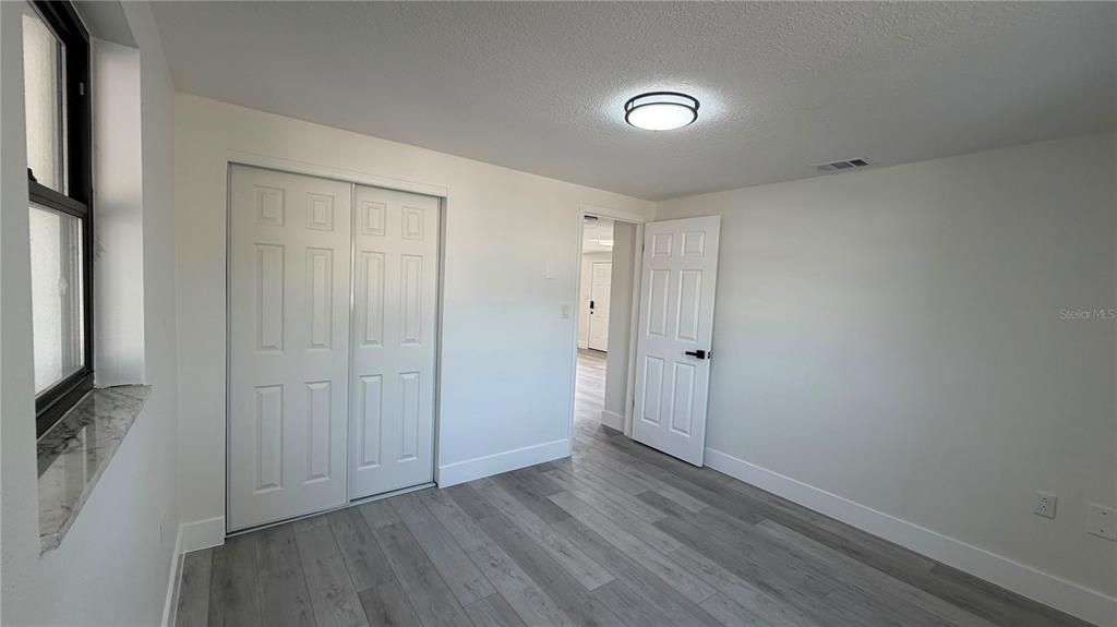 Activo con contrato: $399,990 (4 camas, 3 baños, 2002 Pies cuadrados)