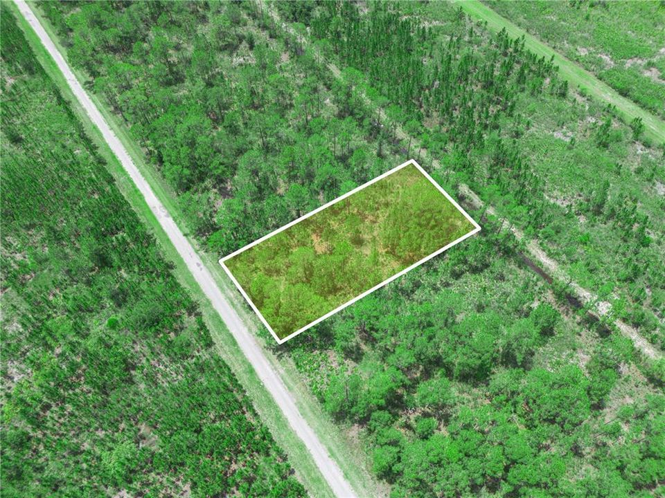 En Venta: $15,000 (0.50 acres)