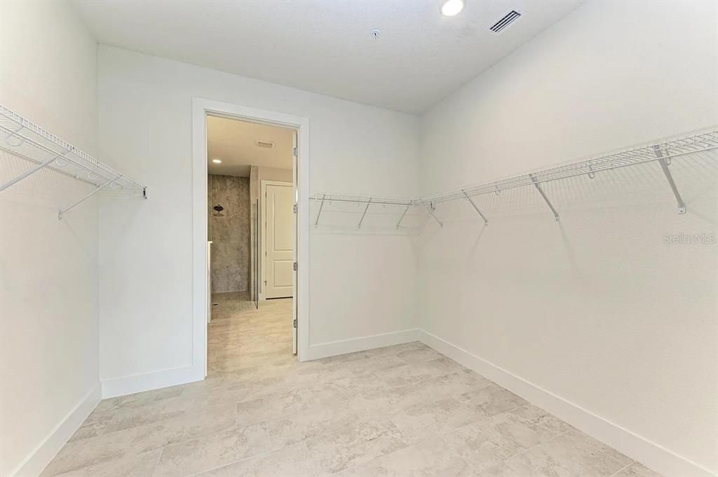 For Rent: $5,000 (3 beds, 2 baths, 1897 Square Feet)