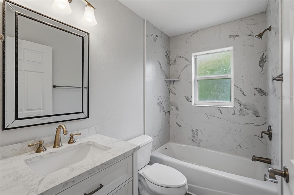 For Sale: $269,900 (3 beds, 2 baths, 1197 Square Feet)
