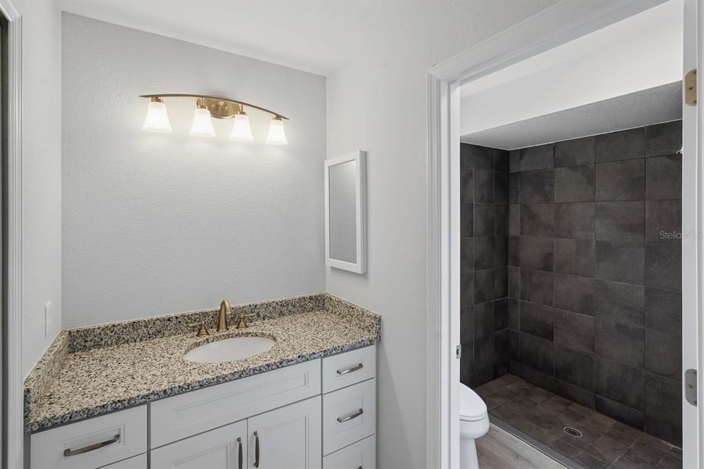 For Sale: $269,900 (3 beds, 2 baths, 1197 Square Feet)