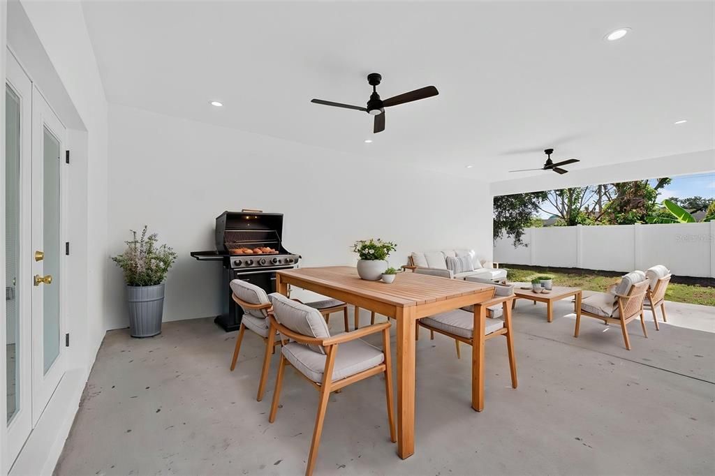 For Sale: $465,000 (4 beds, 3 baths, 2315 Square Feet)
