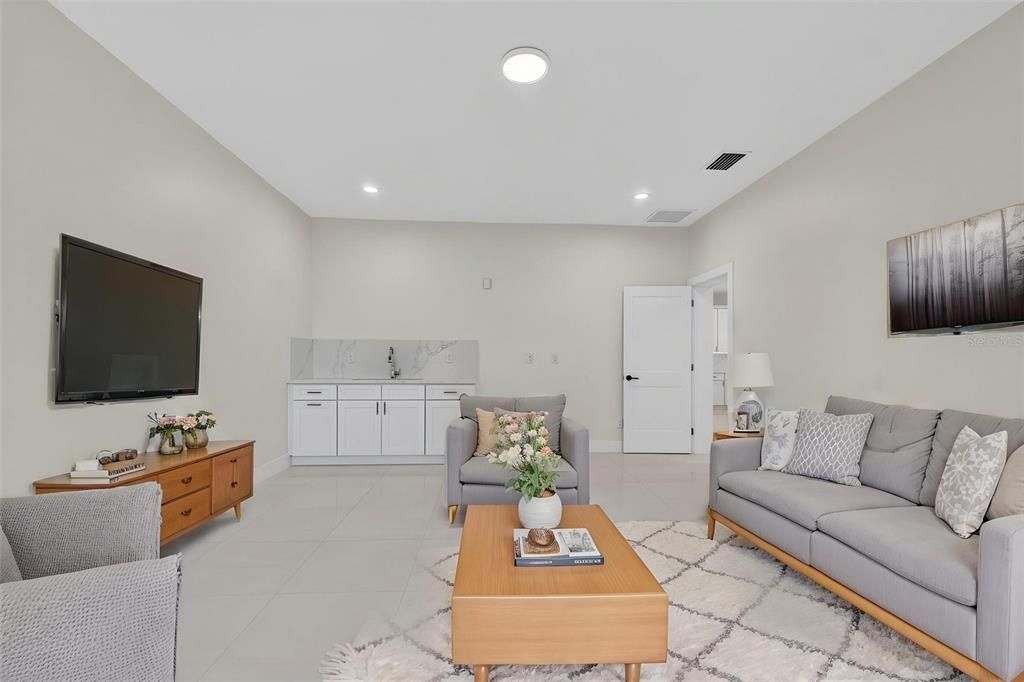 For Sale: $465,000 (4 beds, 3 baths, 2315 Square Feet)