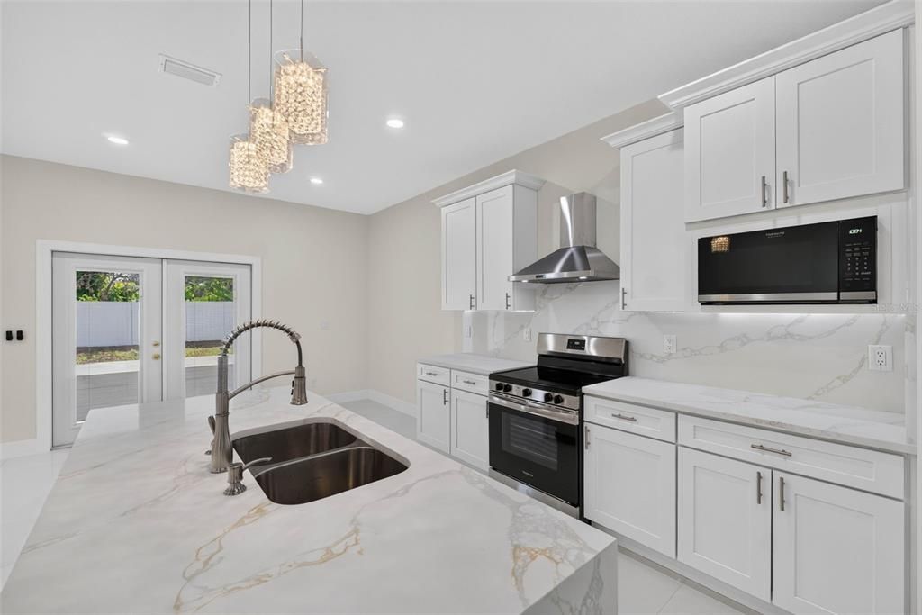 For Sale: $465,000 (4 beds, 3 baths, 2315 Square Feet)