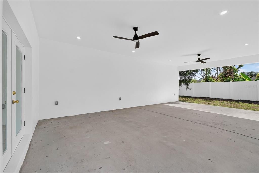 For Sale: $465,000 (4 beds, 3 baths, 2315 Square Feet)