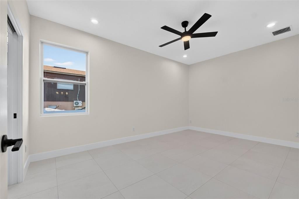 For Sale: $465,000 (4 beds, 3 baths, 2315 Square Feet)